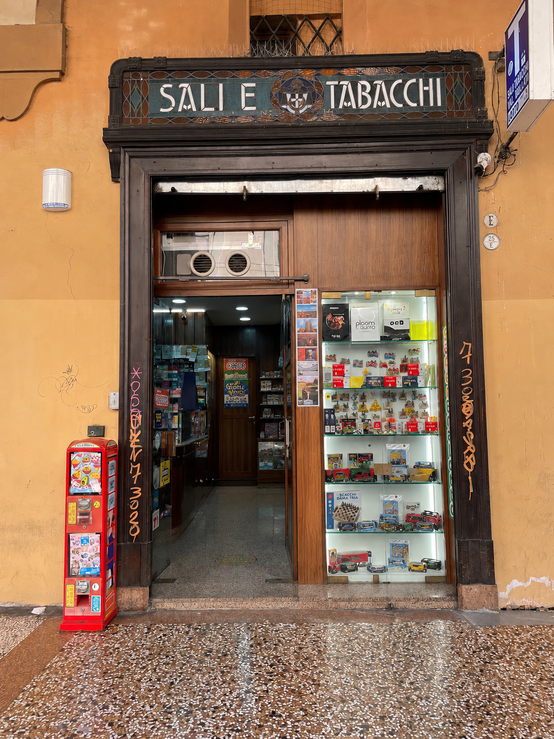 Esterno della tabaccheria